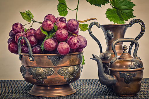 Red grapes in the Arab vintage look