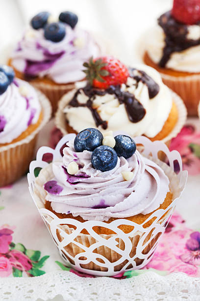 istock Set of  blueberry and strawberry cupcakes 474683300
