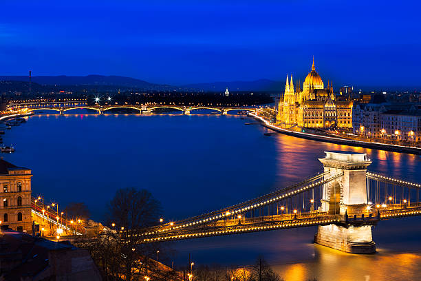 istock Blue hour in Budapest with Szechenyi Chain Bridge, Hungary 474700094