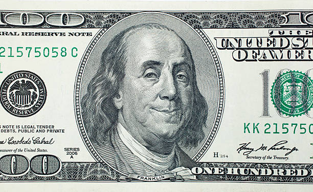 gerne president benjamin franklin - one hundred dollar bill stock-fotos und bilder