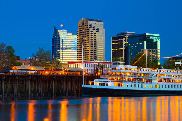 istock Sacramento skyline and riverboat at dusk 474703197