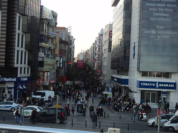 istock karsiyaka big street 474737136