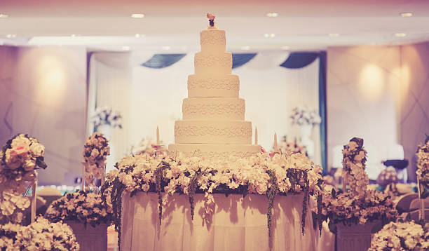 istock Beautiful vintage Cake decorate for Wedding Ceremony 474768686