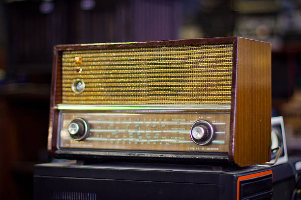 istock Old fashioned radio on flea market 474774891