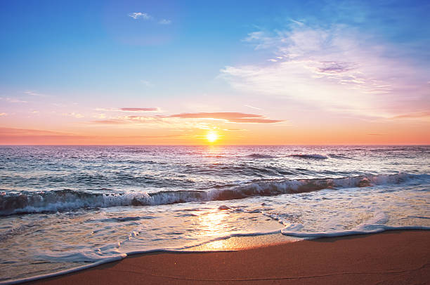 istock Beautiful sunrise over the horizon. 474779184