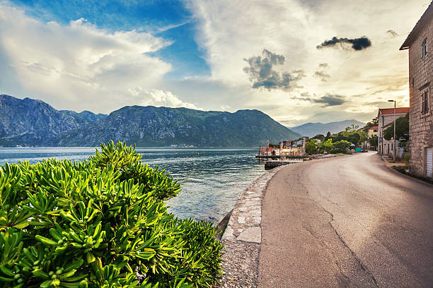 istock Gloomy sea sunset 474784284