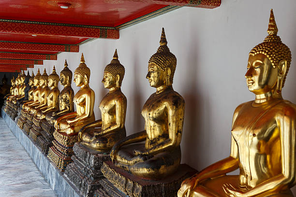 istock Sitting Gold Buddha in a Row, Wat Pho, Bangkok 474808902