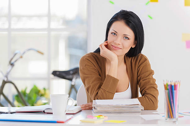 istock Casual business woman 474862397