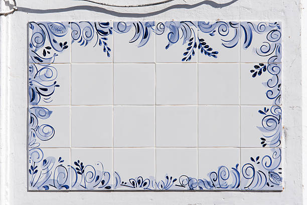 azul y blanco cerámicos de montaje en panel - spanish tiles fotografías e imágenes de stock