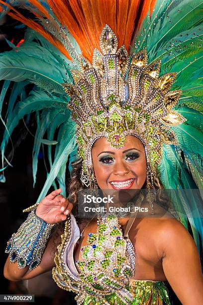 Karnawał Parada - zdjęcia stockowe i więcej obrazów Ameryka Południowa - Ameryka Południowa, Bikini, Brazylia