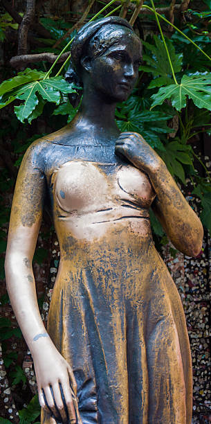 istock Statue of juliet in verona, italy 474906830