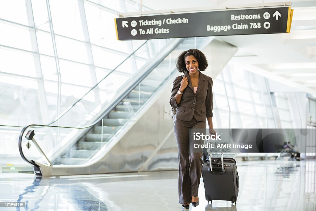 Uscire per una conferenza internazionale - Foto stock royalty-free di Aeroporto