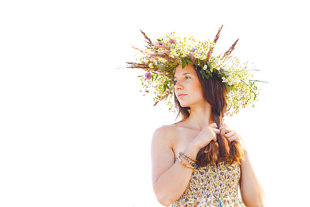 istock Girl wreath field 474961750