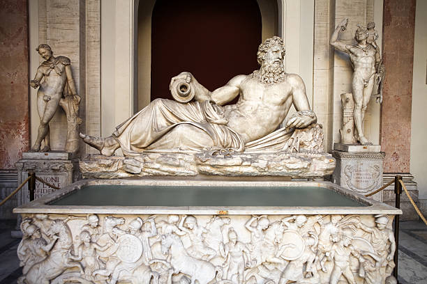 istock Ancient Roman Bathtub 474962562