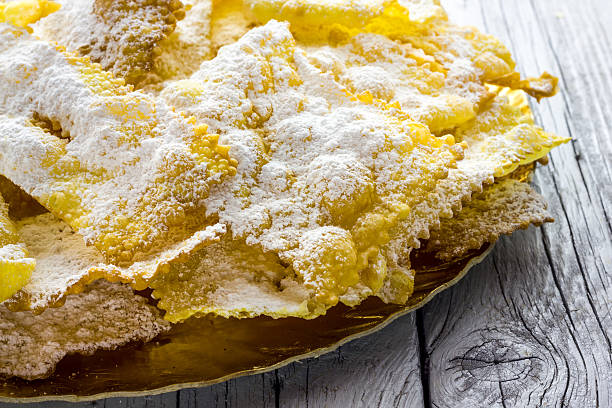 istock Bolognese carnival sfrappole 474973159