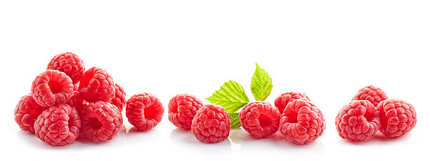 куча свежих raspberries - raspberry berry fruit gourmet isolated стоковые фото и изображения