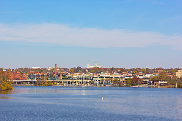 istock Fall panorama of Georgetown suburb in Washington DC, USA 475011748