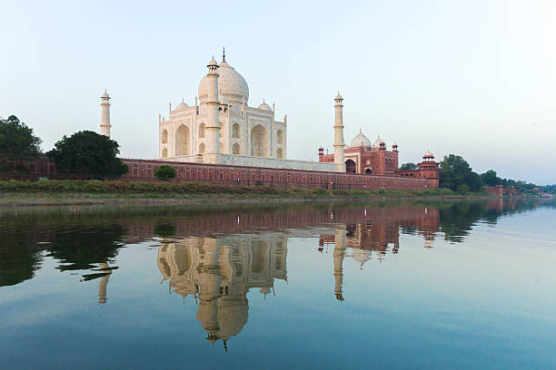 istock Taj Mahal sunrise with reflections 475017014