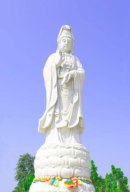 kuan yin bild von buddha chinesische kunst - quan yin stock-fotos und bilder