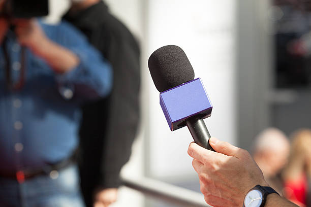 Microphone Media interview tv reporter photos stock pictures, royalty-free photos & images