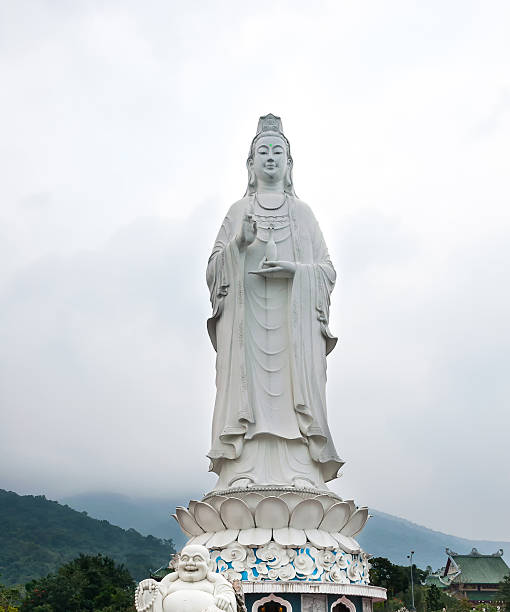 istock Buddha Cannon Chua Linh Ung Son Tra Danang 475042238