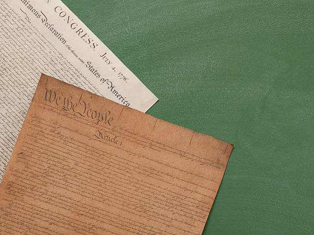preâmbulo para nós constituição documentos em verde-negro - us constitution patriotism fourth of july american revolution - fotografias e filmes do acervo