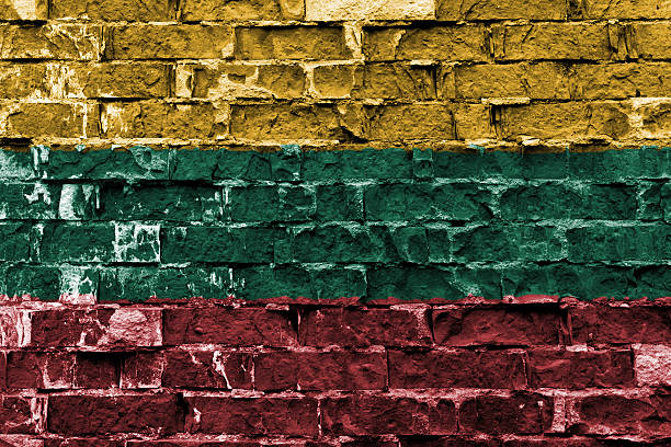 istock Flag of Lithuania painted on brick wall 475051553