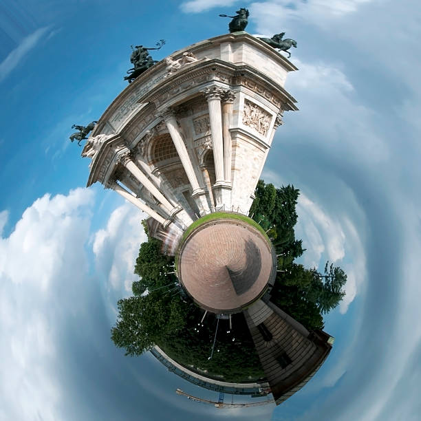 istock Milan Arch of Peace 475060958