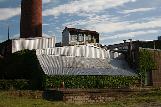 istock Abandoned Industrial Factory Building Ivoryton CT 475063313