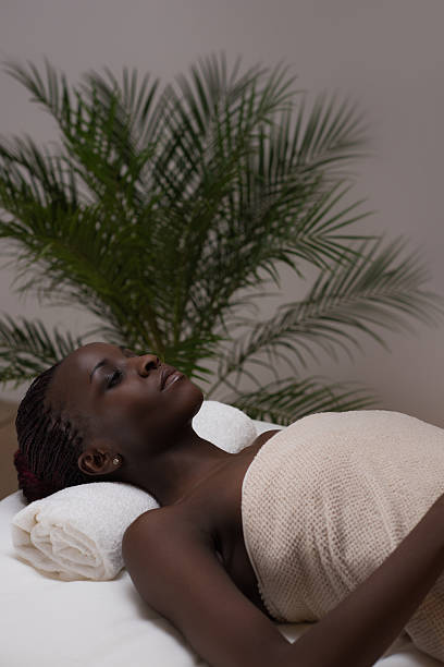 istock Spa Woman in Beauty Salon 475063848