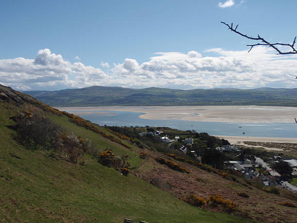 istock Sea Beach View Aberdyfi Aberdovey 475071914