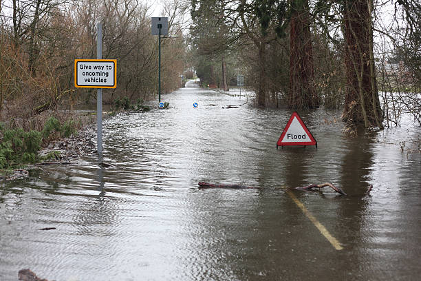 istock Flood sign in road 475094445