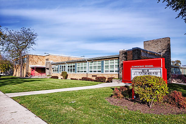 charles wacker scuola elementare, washington heights, chicago - elementary school building foto e immagini stock