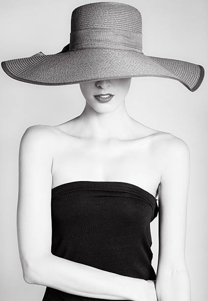 istock Fashion portrait 475099426