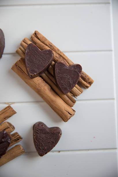 istock Home made chocolate pralines with cinnamon 475143328