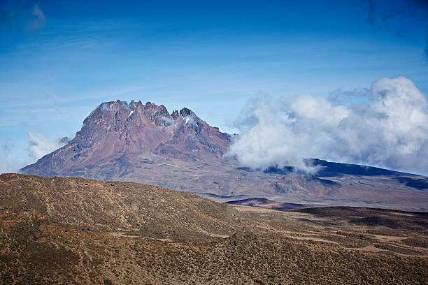 Mt Kilimanjaro, view from barafu camp on Mawenzi. Mt Kilimanjaro, with 5.895 m Africas highest mountain as well as worlds highest free-standing mountain. At the Machame route, shot at an altitude of approx. 4600 m. View from barafu camp on Mawenzi. mawenzi stock pictures, royalty-free photos & images