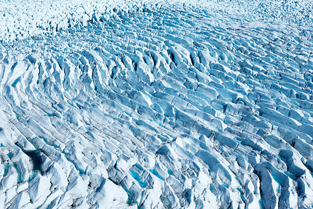 istock Knik River and Matanuska Glacier, Alaska Range 475181278