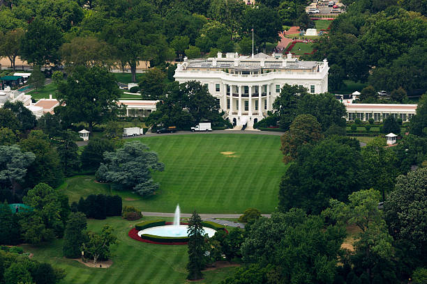 istock White House as seen from Washington Monument 475182582
