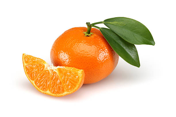 istock Tangerine with segments on a white background 475182785