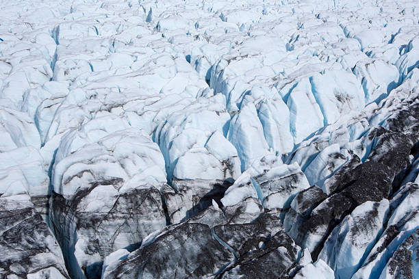istock Knik River and Matanuska Glacier, Alaska Range 475185884