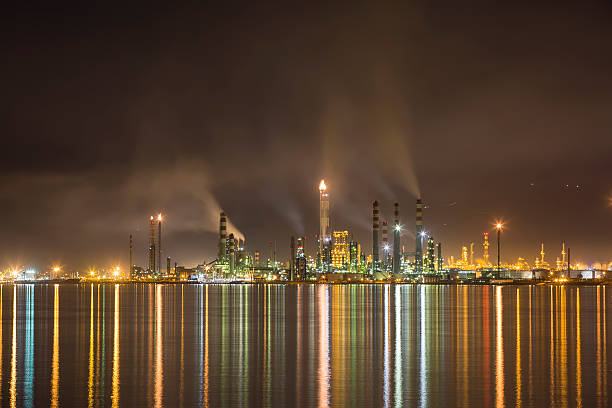istock Factory fog and smoke 475189704