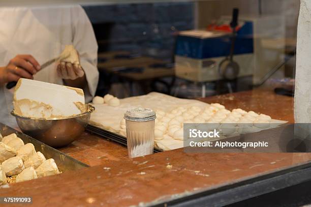 Patisserie На Работе — стоковые фотографии и другие картинки Выпечка - Выпечка, Лилль, Пекарня