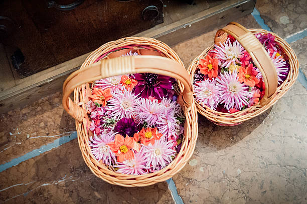 istock Basket full of Flower Blossoms 475199841