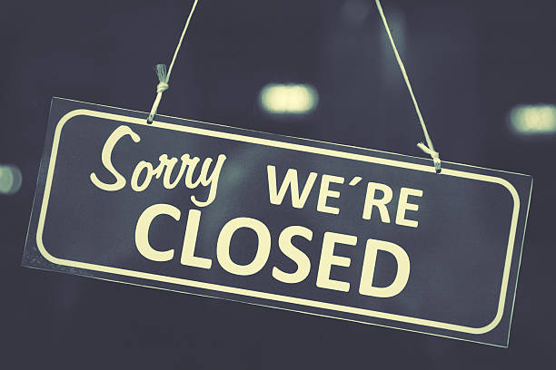 Closed sign Closed sign in a shop window closed sign stock pictures, royalty-free photos & images