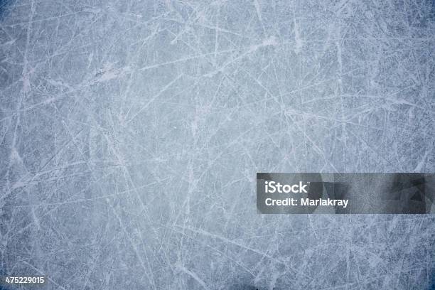 Ice Piano Con Graffi Da Hockey E Pattinaggio Su Ghiaccio - Fotografie stock e altre immagini di Texture - Descrizione generale
