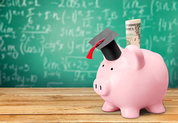 istock University, Finance, Charity and Relief Work 475256824