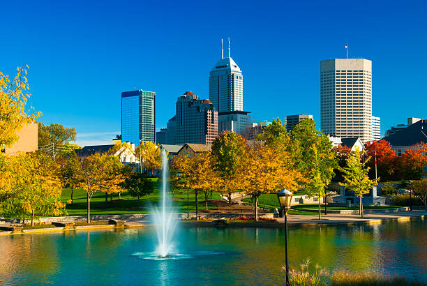 istock Indianapolis skyline with a fountain and park during Autumn 475267432