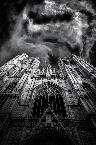 istock Beautiful Gothic cathedral from Bruxelles Brusels  Belgium 475307464