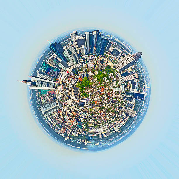 istock panorama of Frankfurt 475324142