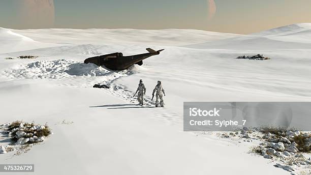 スペース海兵隊員クラッシュランディングの雪 - 惑星のストックフォトや画像を多数ご用意 - 惑星, 氷, 3D